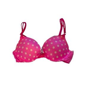 Victoria’s Secret push-up bra, 32C